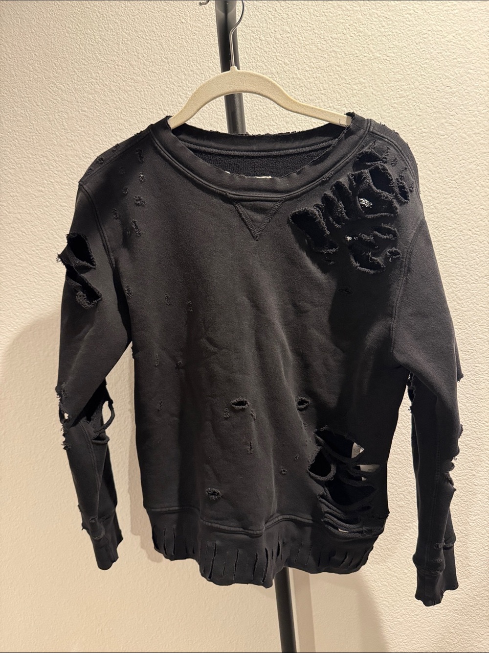 Current/Elliott Black Distressed Crew Sweatshirt - Picture 1 of 3